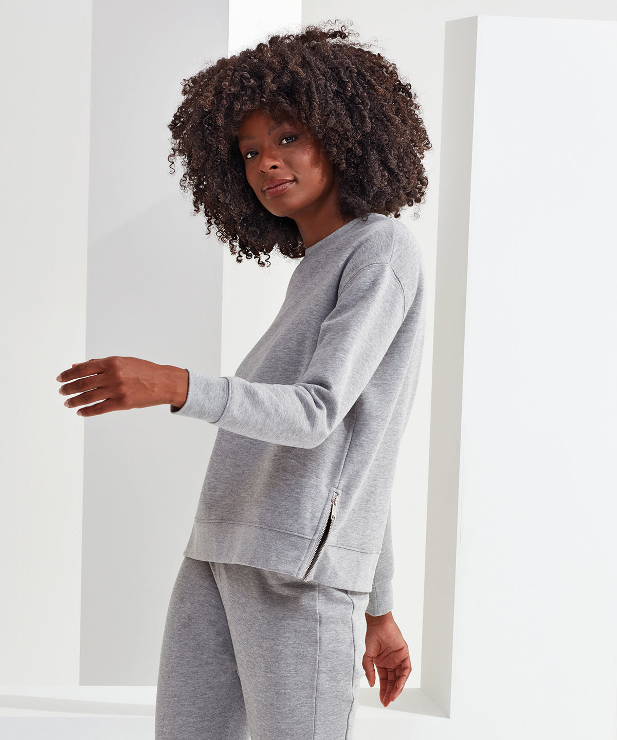 Women's TriDri® chill zip sweatshirt