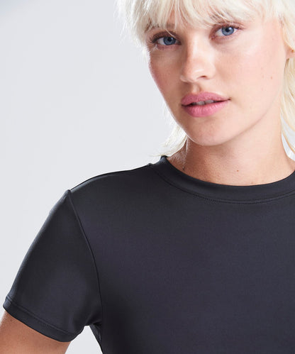 Women's recycled cropped T