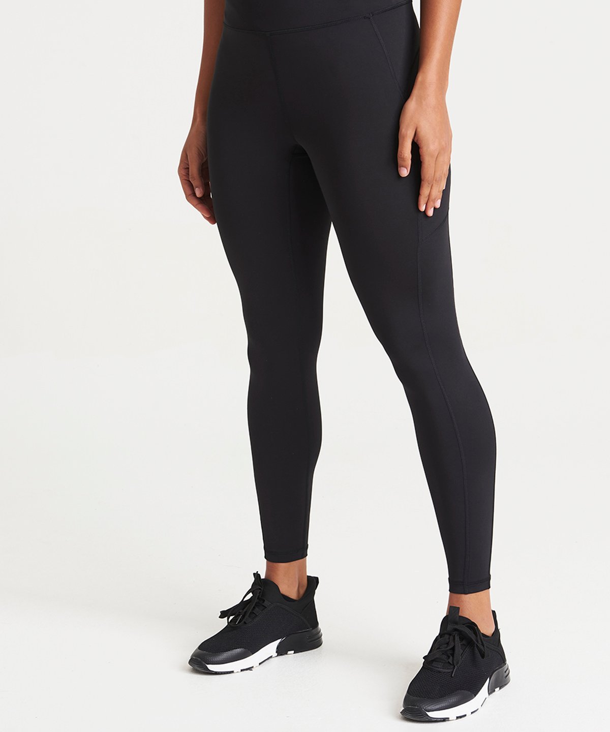 Women’s recycled tech leggings